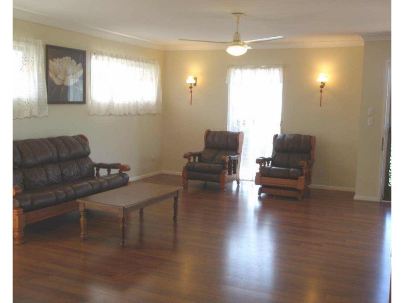 28 VOIGT STREET, Mcdowall QLD 4053