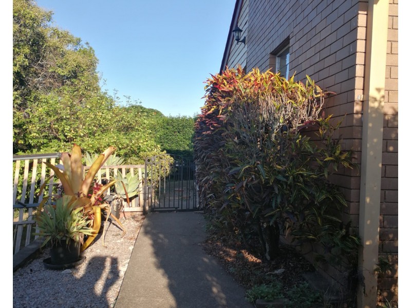 28 VOIGT STREET, Mcdowall QLD 4053