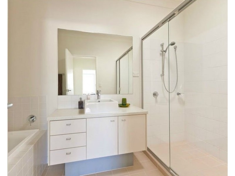 11 Franklin Street, Wakerley QLD 4154