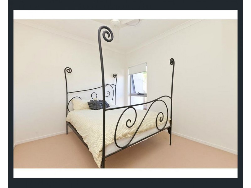 11 Franklin Street, Wakerley QLD 4154