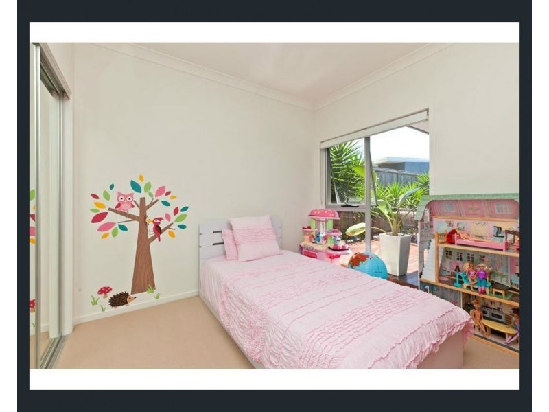 11 Franklin Street, Wakerley QLD 4154