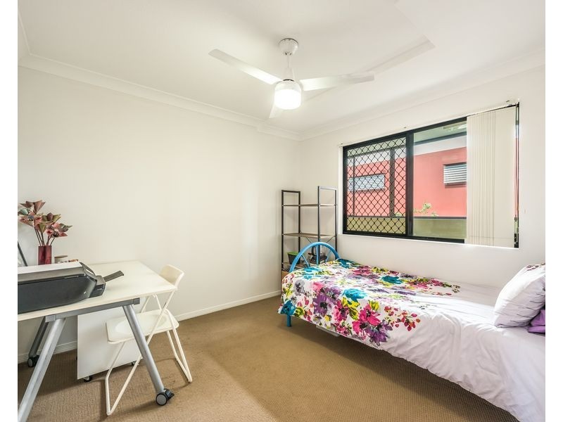 12/10-14 Syria Street, Beenleigh QLD 4207