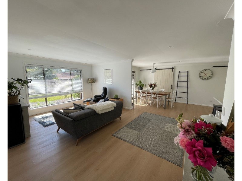 20 Canterbury Chase, Ashmore QLD 4214