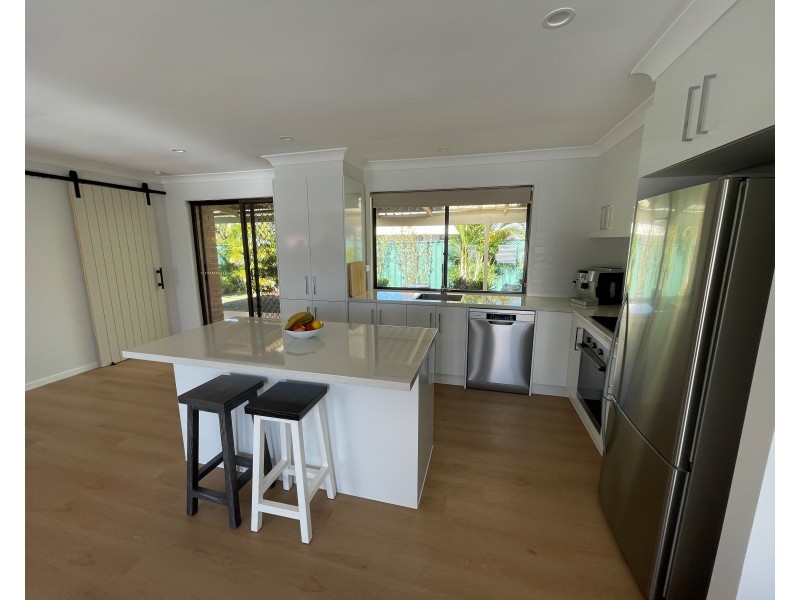 20 Canterbury Chase, Ashmore QLD 4214