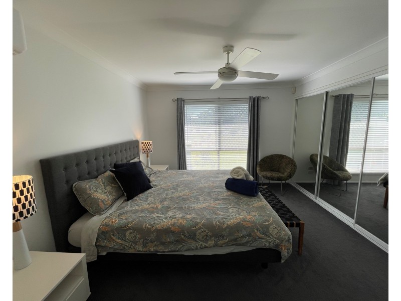 20 Canterbury Chase, Ashmore QLD 4214