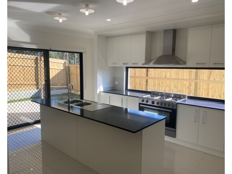 12 Elegans Street, Pallara QLD 4110