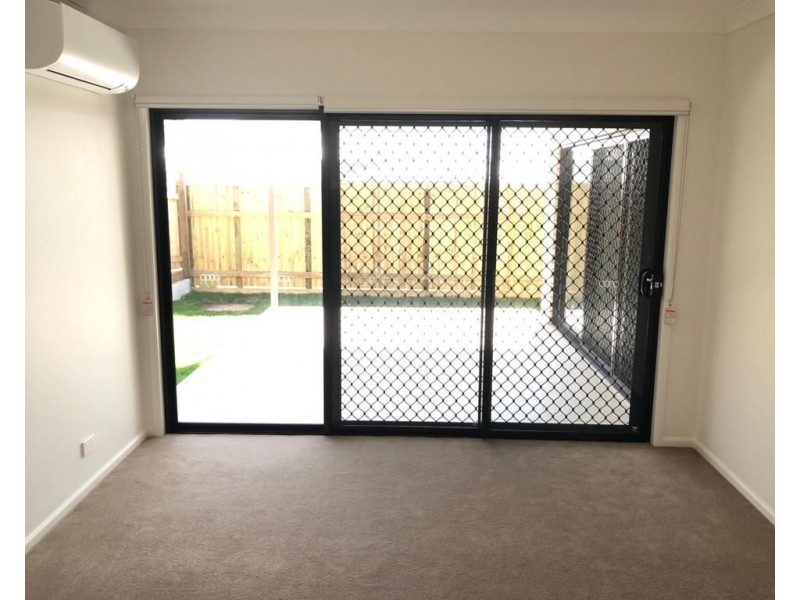 12 Elegans Street, Pallara QLD 4110