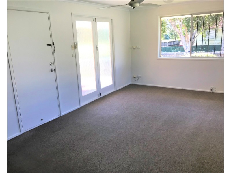 4 Nanda Street, Woodridge QLD 4114