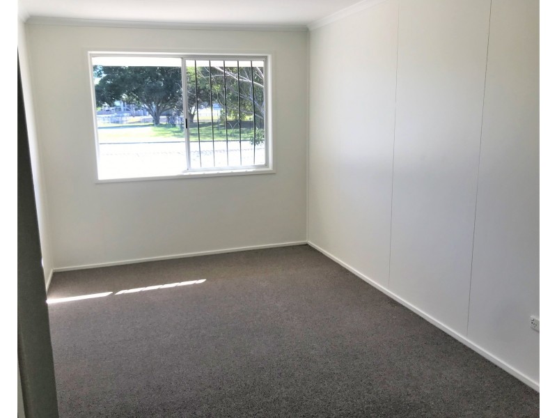 4 Nanda Street, Woodridge QLD 4114