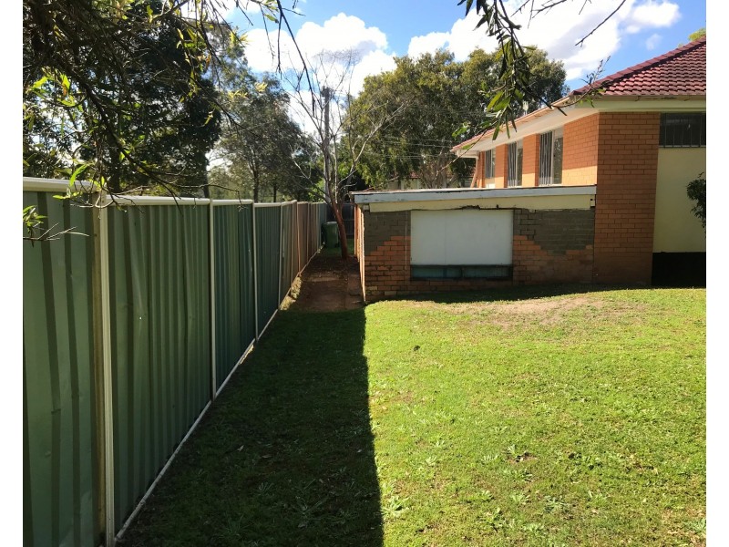 4 Nanda Street, Woodridge QLD 4114