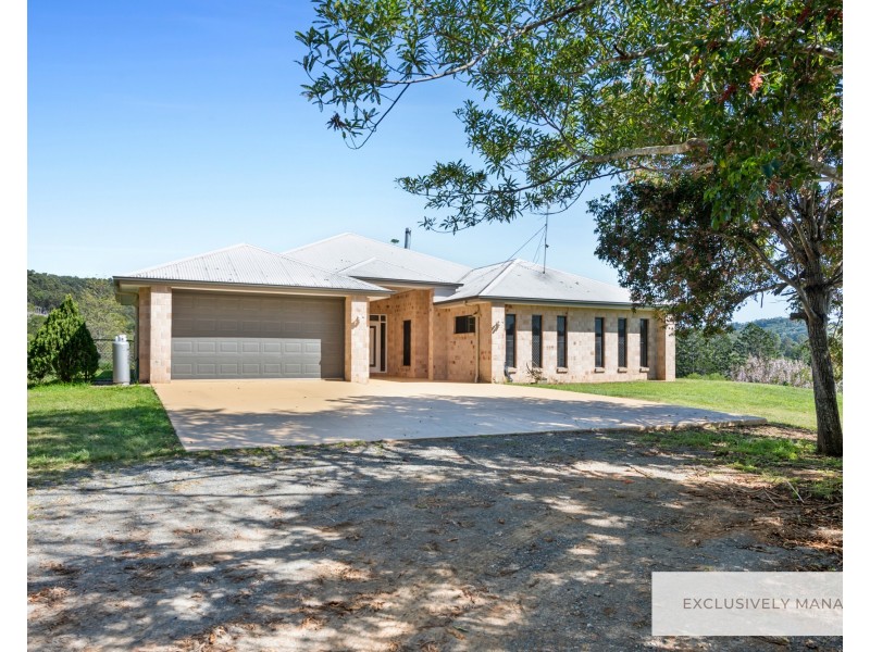 142 Buranda Road, Clear Mountain QLD 4500
