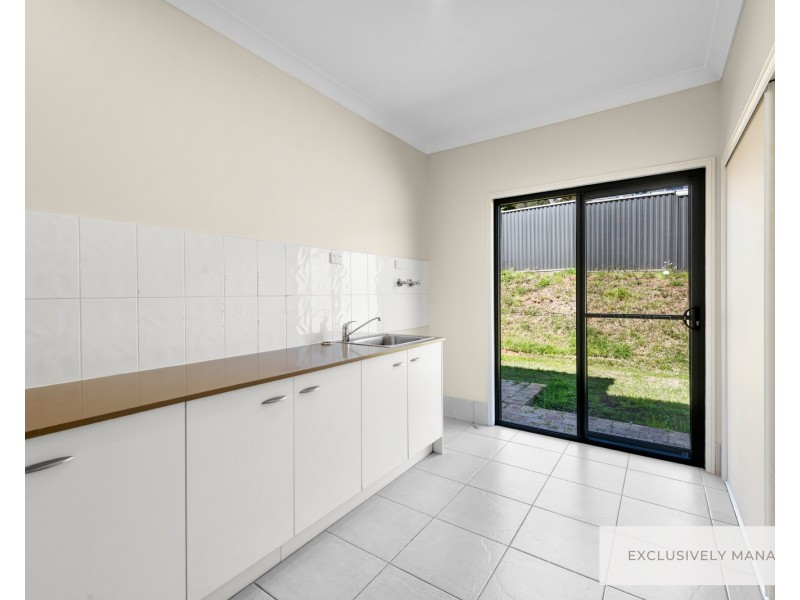 142 Buranda Road, Clear Mountain QLD 4500