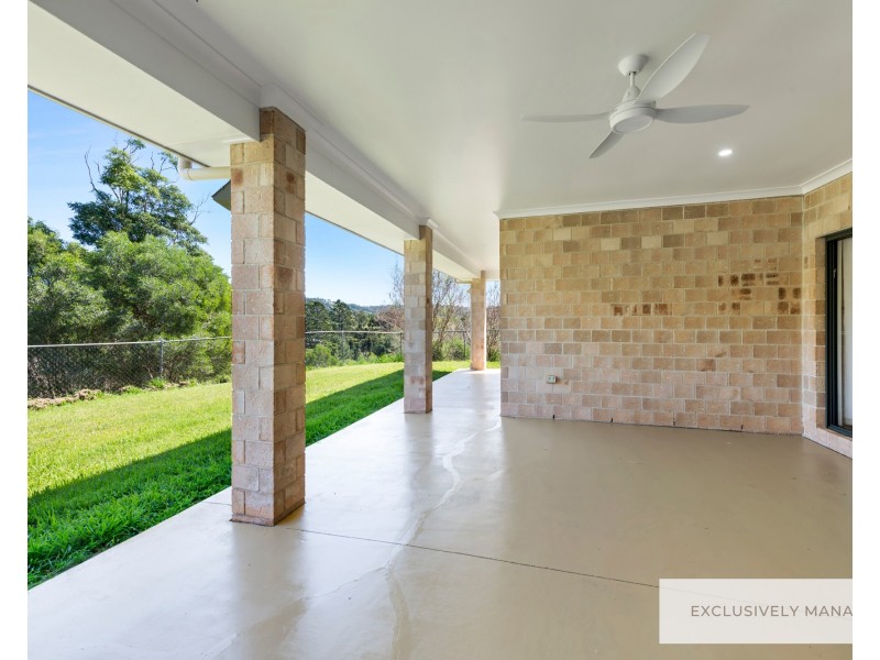 142 Buranda Road, Clear Mountain QLD 4500