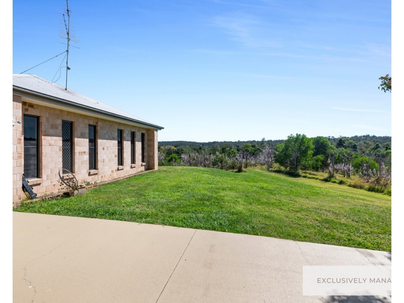 142 Buranda Road, Clear Mountain QLD 4500