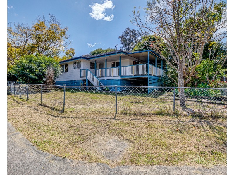 19 Palm Court, Kingston QLD 4114