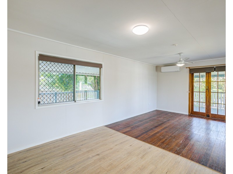 19 Palm Court, Kingston QLD 4114