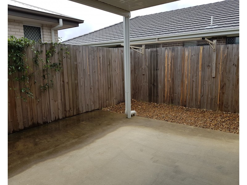 2/1 Tasker Street, Yarrabilba QLD 4207