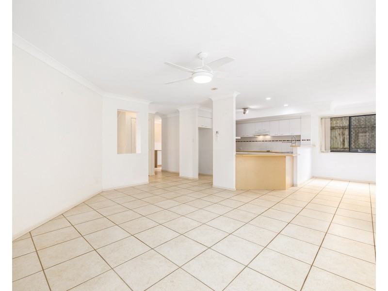 8 Diamond Place, Runcorn QLD 4113