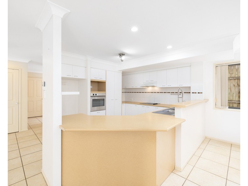 8 Diamond Place, Runcorn QLD 4113
