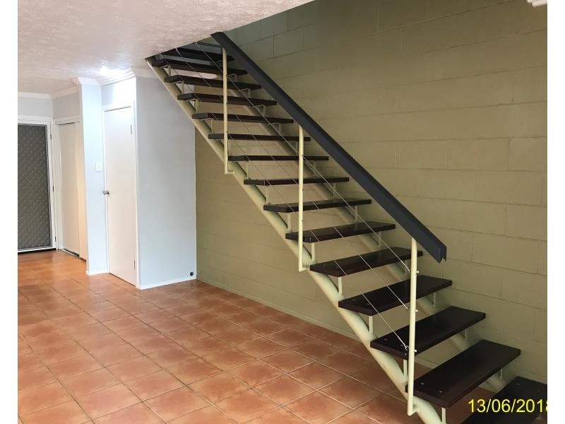 2/79 BAYVIEW STREET, Runaway Bay QLD 4216