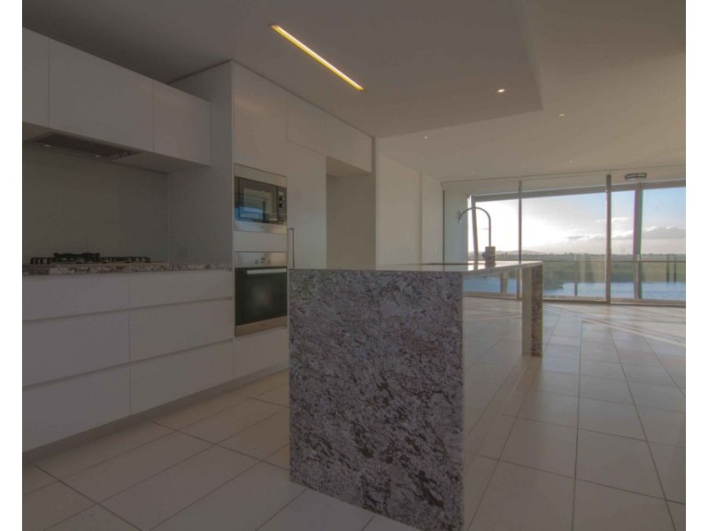 3302/4 Marina Promenade, Paradise Point QLD 4216