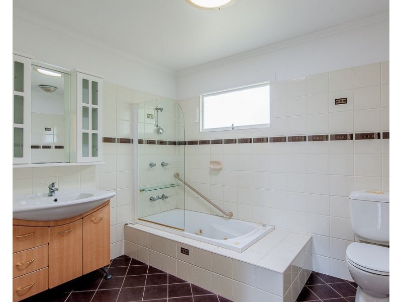 70 Tansey Street, Beenleigh QLD 4207