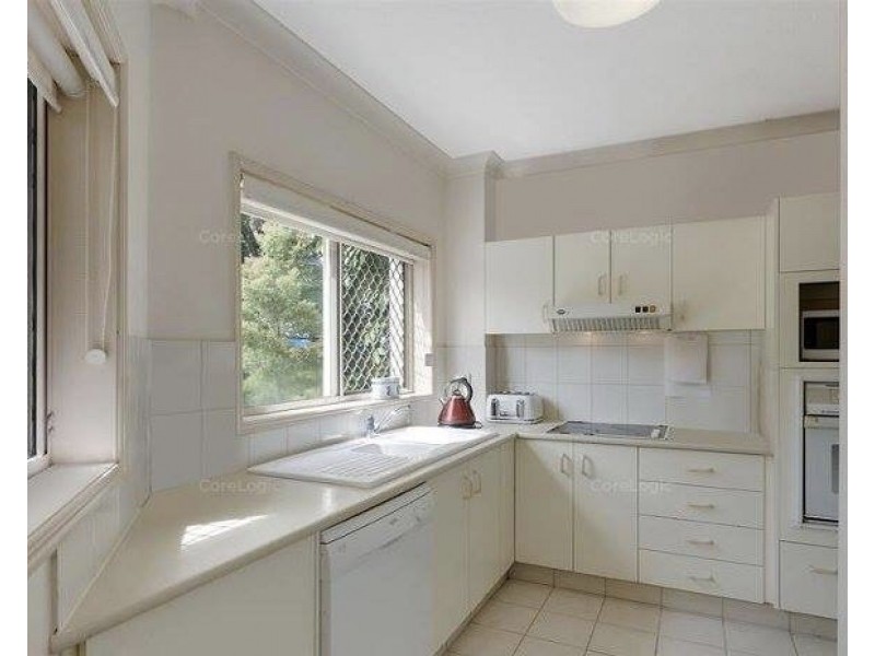 2/25 Lather St, Southport QLD 4215
