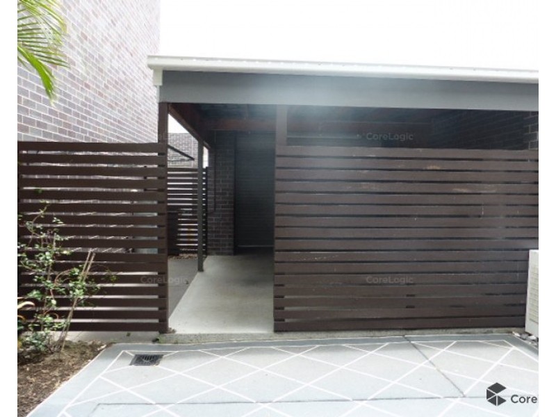 11 Emily Way, Varsity Lakes QLD 4227