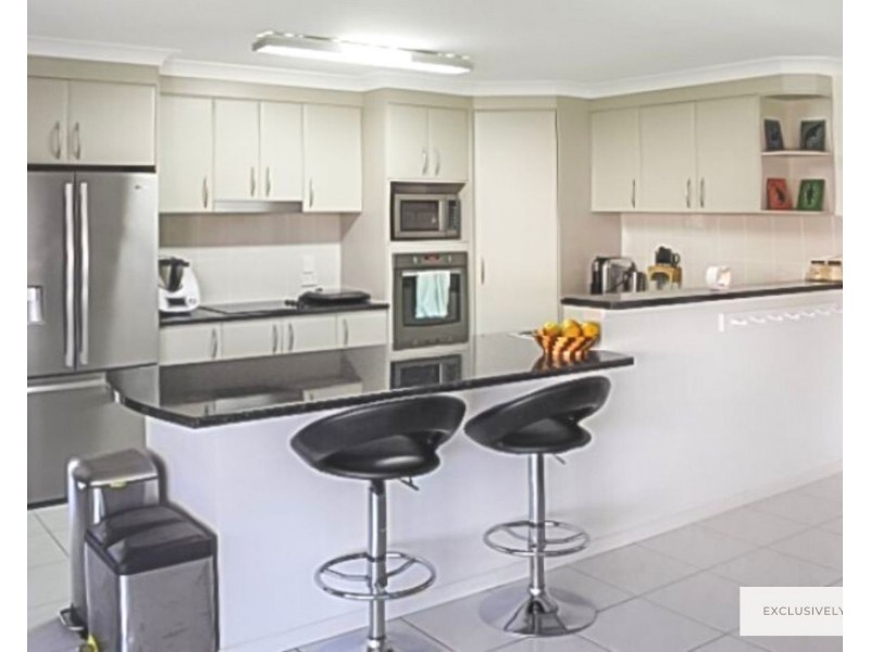 28 Diane Parade, Kallangur QLD 4503