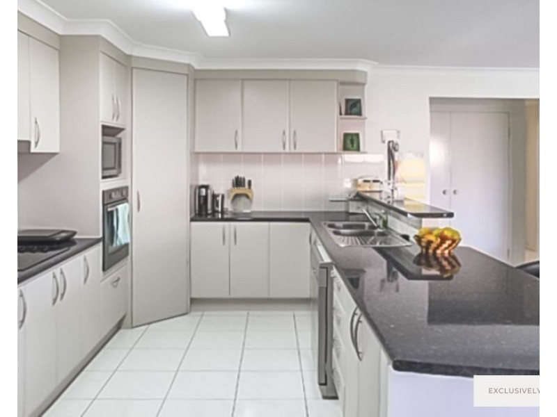 28 Diane Parade, Kallangur QLD 4503