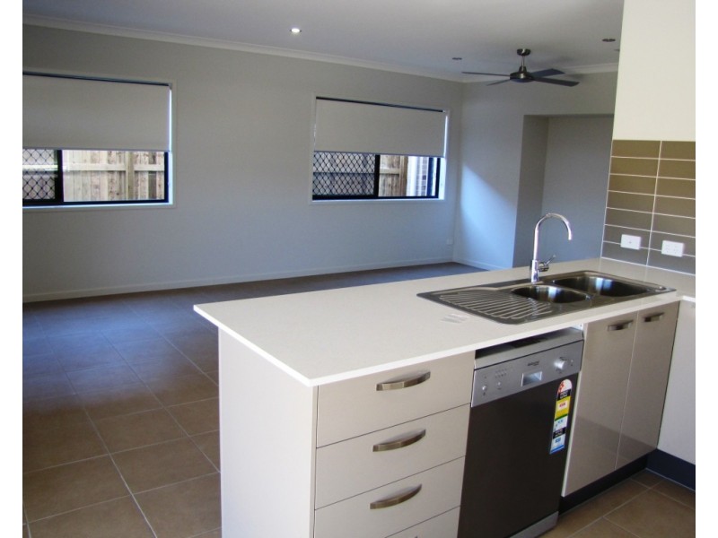 14 Elsey Circuit, North Lakes QLD 4509