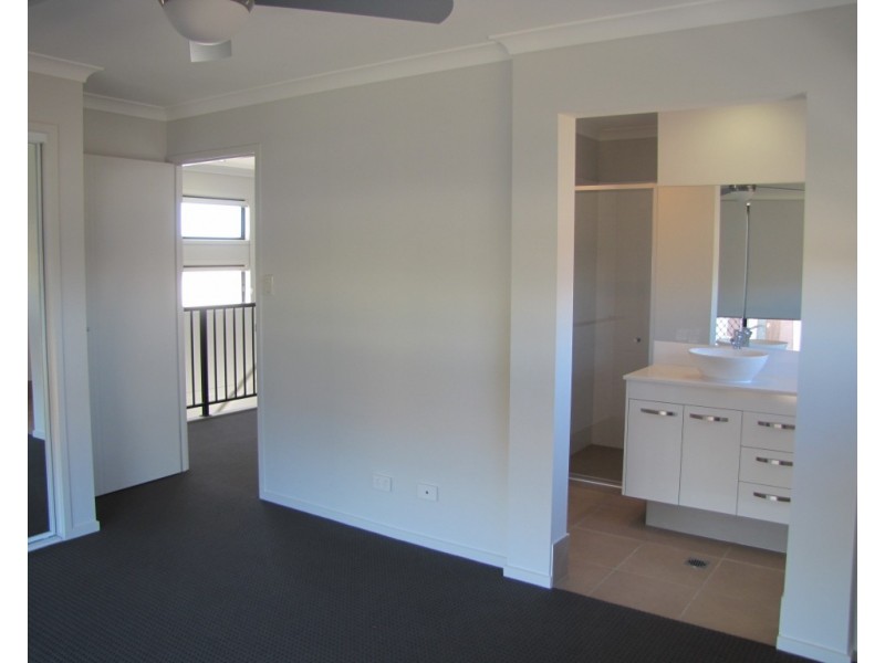 14 Elsey Circuit, North Lakes QLD 4509