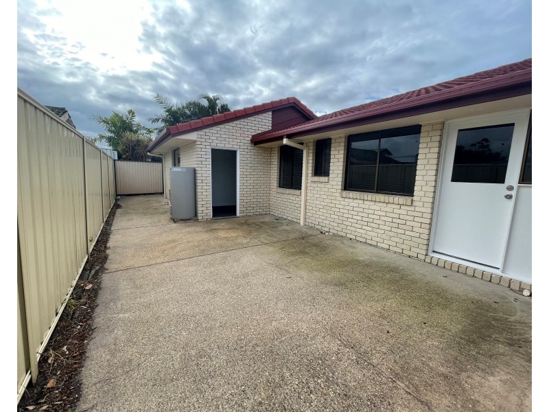 232 Bayview Street, Runaway Bay QLD 4216