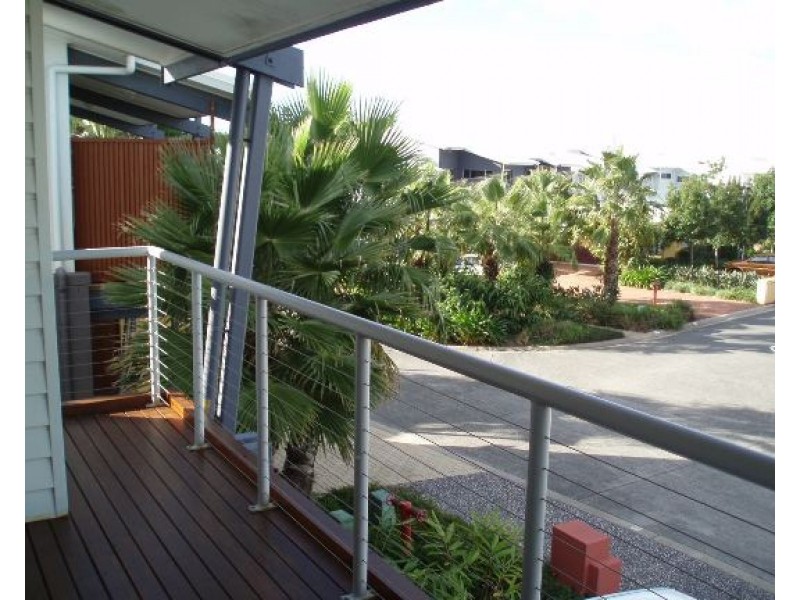 77/181 Lae Drive, Coombabah QLD 4216