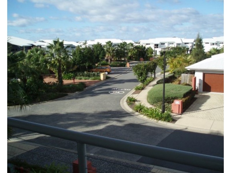 77/181 Lae Drive, Coombabah QLD 4216