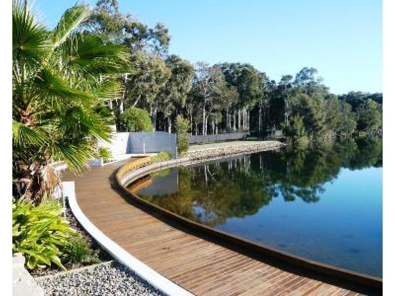 77/181 Lae Drive, Coombabah QLD 4216