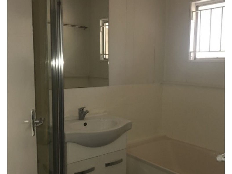 32 Charles Avenue, Logan Central QLD 4114