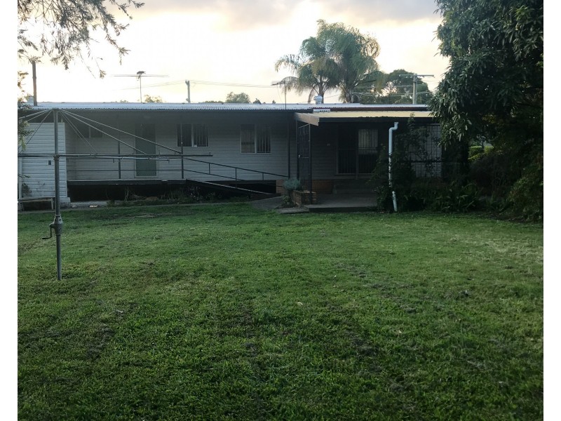 32 Charles Avenue, Logan Central QLD 4114