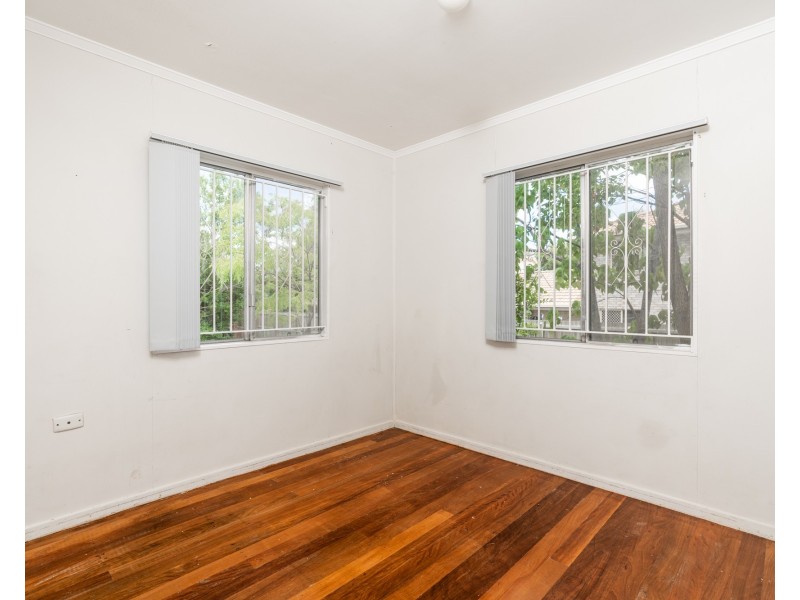 32 Charles Avenue, Logan Central QLD 4114