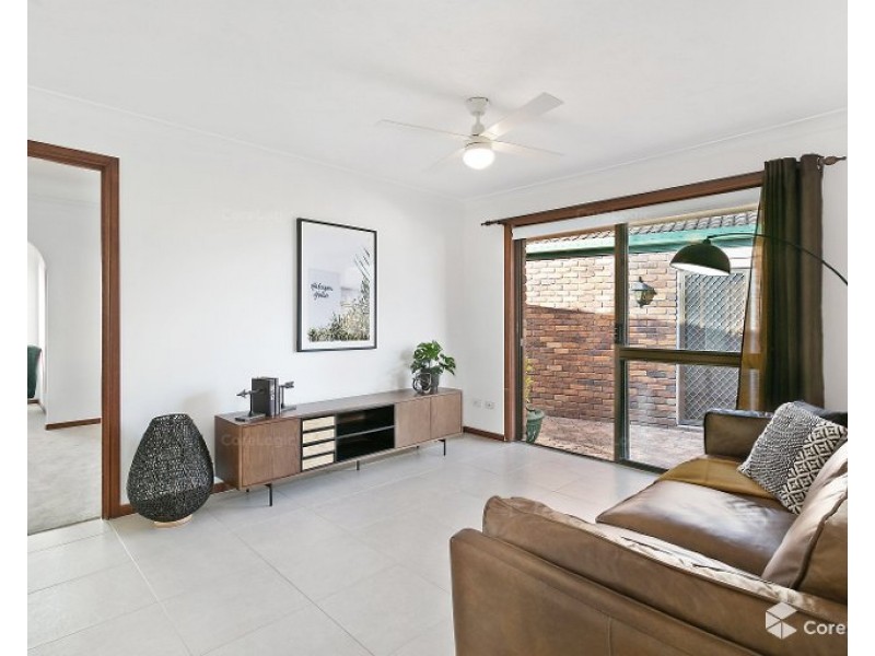 64 Wild Duck Dr, Mermaid Waters QLD 4218