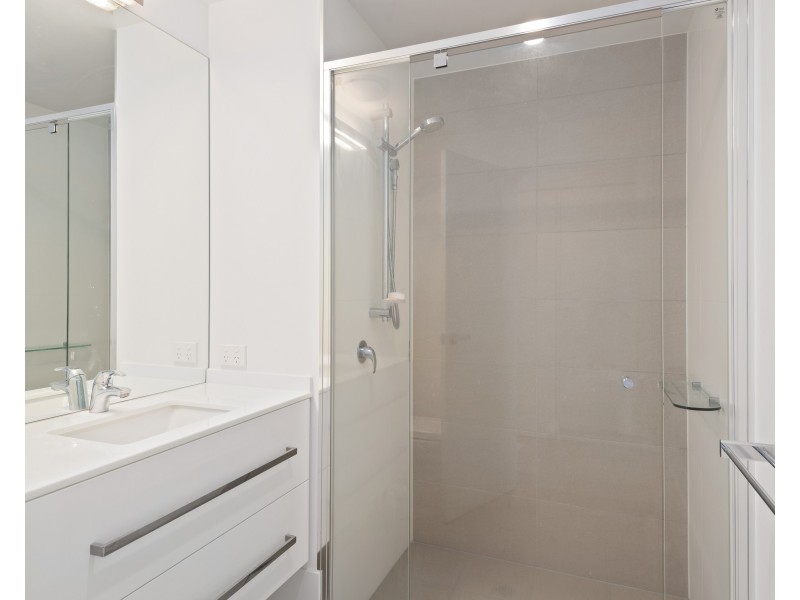 31503/300 Old Cleveland rd, Coorparoo QLD 4151