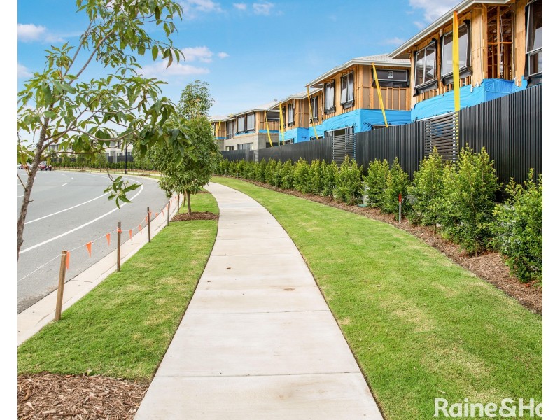 35/188 Gainsborough Drive, Pimpama QLD 4209