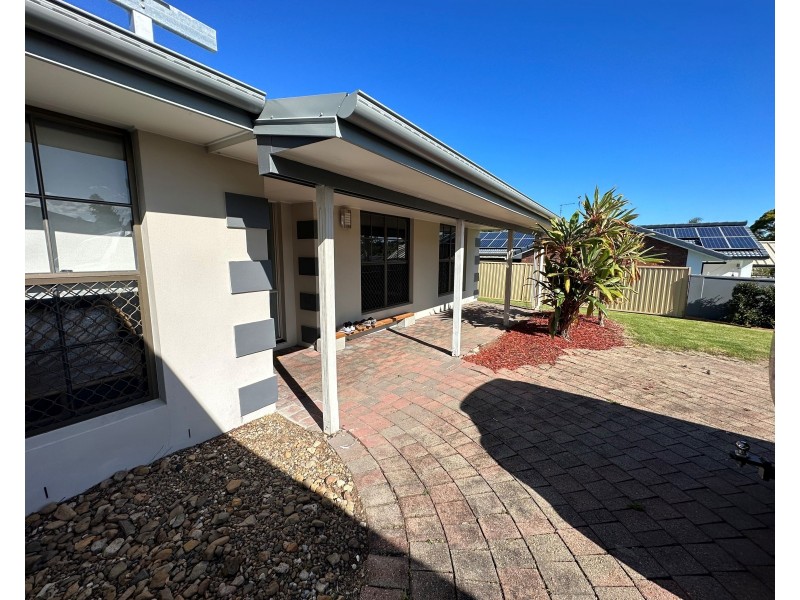 15 Wardoo Street, Southport QLD 4215