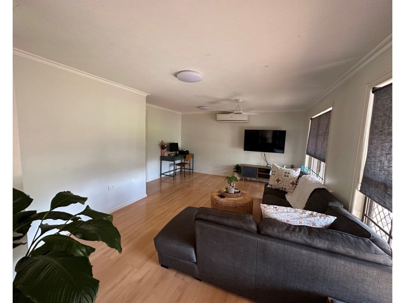 15 Wardoo Street, Southport QLD 4215