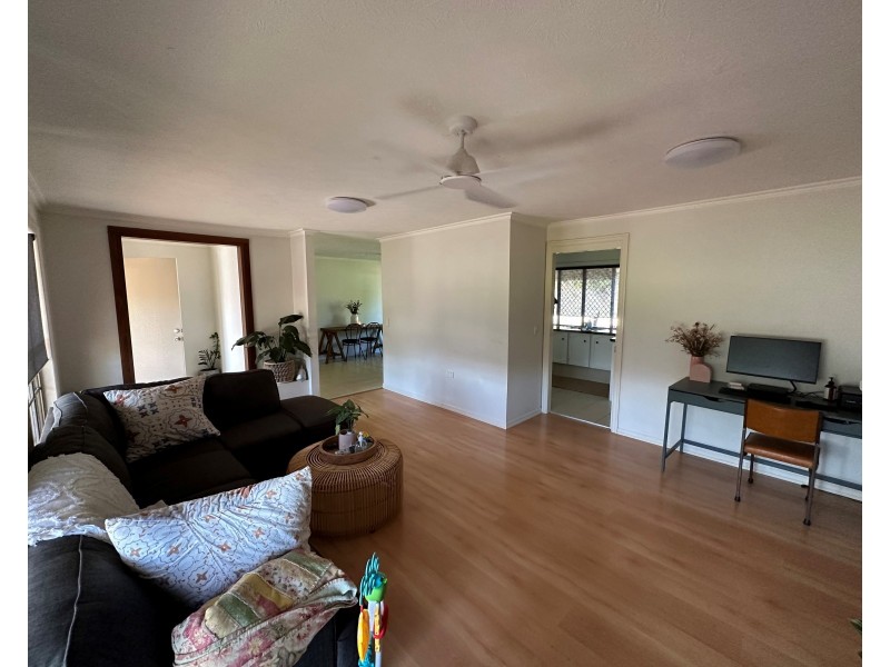 15 Wardoo Street, Southport QLD 4215