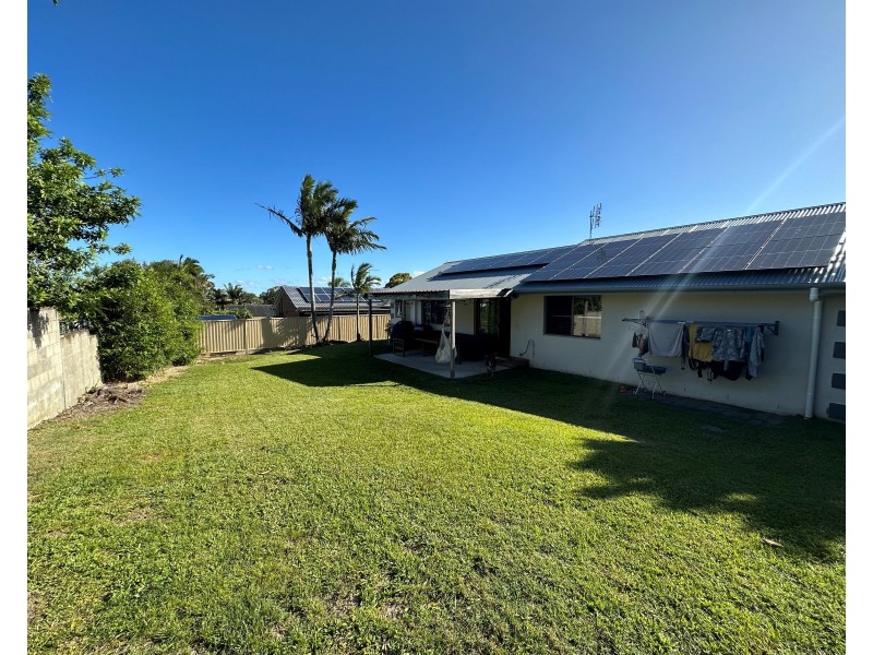15 Wardoo Street, Southport QLD 4215
