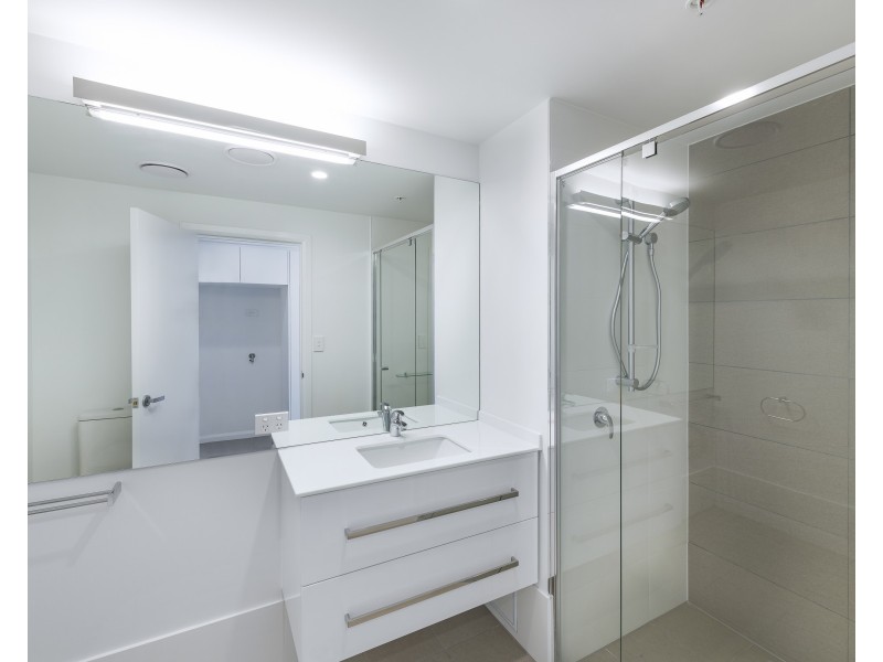 30505/300 OLD CLEVELAND ROAD, Coorparoo QLD 4151