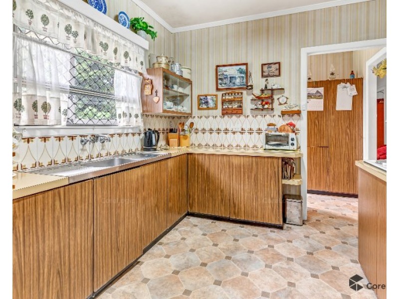 98 Eugaree Street, Southport QLD 4215