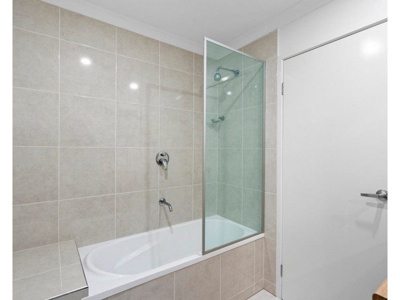 8/27 Naples st, Bracken Ridge QLD 4017