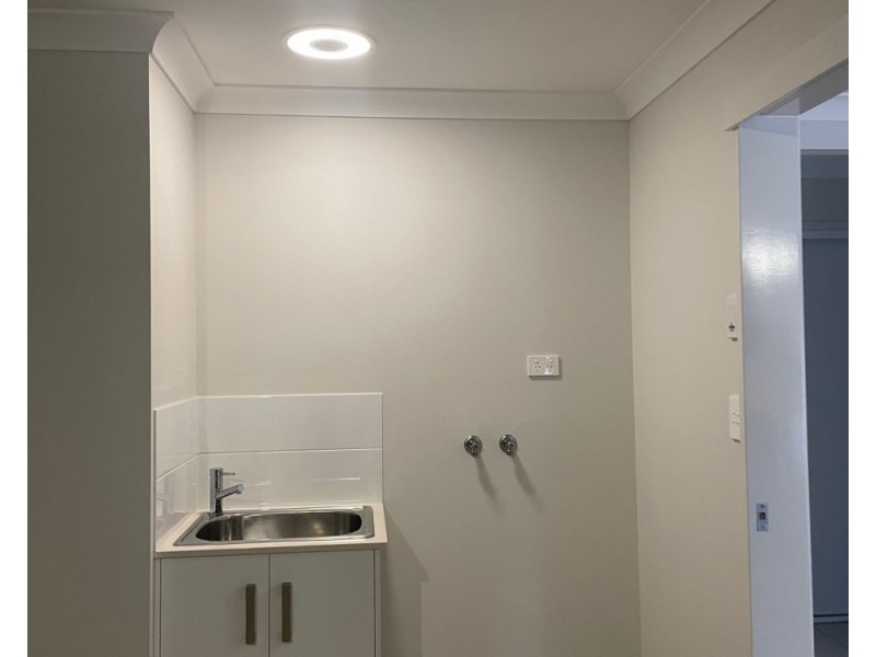 2/12 Montrose Ave, Bethania QLD 4205